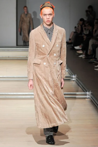 Look 20
